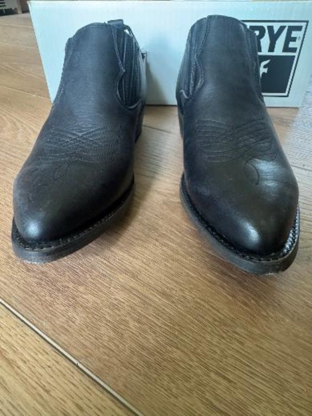 Frye Billy shootie -- NIB